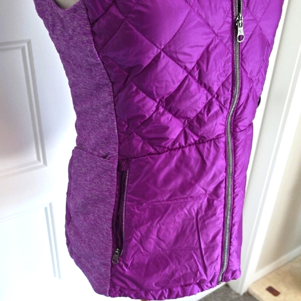 lululemon athletica Women's Quilted Purple Vest - Picture 3 of 7